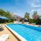Holiday Home Sandra by Interhome