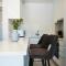 Phaedrus Living - Seaside Executive Flat Harbour 207