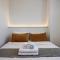 Phaedrus Living - Seaside Executive Flat Harbour 207