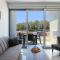 Phaedrus Living - Seaside Executive Flat Harbour 207