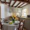 Climbing Rose Cottage - Dog Friendly - Peaceful Cotswold Cottage