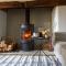 Climbing Rose Cottage - Dog Friendly - Peaceful Cotswold Cottage