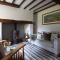 Climbing Rose Cottage - Dog Friendly - Peaceful Cotswold Cottage