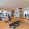OMP 15C-T2, Seaview, Pool & Beach Access, Near Airport, FAST WI-FI, Netflix