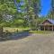 Serene Kootenai Cabin - 3 Mi to Dtwn and River! - Bonners Ferry