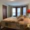 Red Brick Inn - Walk to the Falls, the Casino and all Downtown Restaurants