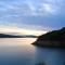 TINY HOUSE , frente al lago - Calima