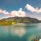 TINY HOUSE , frente al lago - Calima