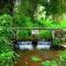 Giri Darshini Homestay - Simple Rooms with Pool & Private Falls