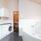 Resort 2 Surfers Residence E 8