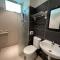 8pax Mount austin Midori Green homestay
