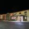 HomeTown Inn & Suites - Longview