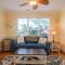 A Wave From It All by Oak Island Accommodations - أوك آيلاند