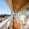A Wave From It All by Oak Island Accommodations - أوك آيلاند