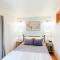 Grand Avenue Retreat