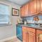 Downtown Brockton Apt Less Than 1 Mi to Local Dining