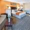Howard Johnson by Wyndham Lenox
