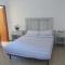 Piles - Apartment - Sleeps 7 - Parking - Seafront - 皮莱斯