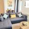 Corporate 2Bed Apartment with Balcony & Free Parking Short Lets Serviced Accommodation Old Town Stevenage by White Orchid Property Relocation - Stevenage