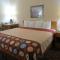 Super 8 by Wyndham Three Rivers
