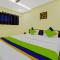 Treebo Surya Comforts, 200 Mtrs From Kolhapur Railway Station - Колхапур