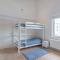 Ruime woning met grote omheinde tuin