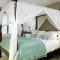 Windfalls Boutique Hotel