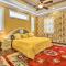 Elegant Venice Home with View - Walk to Beach! - البندقية