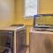 Elegant Venice Home with View - Walk to Beach! - البندقية