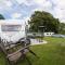 Cosy Caravan on Luxury Campsite - Hulme End