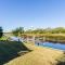 See Otter by Oak Island Accommodations - أوك آيلاند