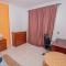 Charming Private Rooms in an Apartment A2 Penha - Faro - Faro