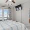 Big Cahoona Hill by Oak Island Accommodations