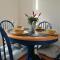 Spacious stylish centraly located flat near beach