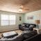 Changes In Attitudes by Oak Island Accommodations - 橡树岛
