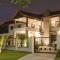 Five Burnham Guest House