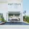 4 Bedroom Beachfront House with Private Pool in Batangas