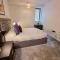 Luxury City Centre Townhouse with Parking