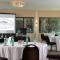 Meadowbrook Inn