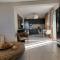 Evita Maisonette, Elegant Beachfront apt, Polychrono