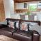 Birch Lodge, Pitlandie - Luxury 2 Bedroom Lodge with Sauna - Perth