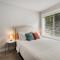 HoneyHomes Spectacular View Home with Amenities - Sumner