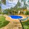 Casa Mimosa Poolside