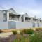 Modern Luxury 1 Bedroom Apartment - Walk to the shops! Free Wifi