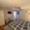 Kid-Friendly Townhouse Near Lake & Sports Complex