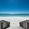 Holiday Surf and Racquet Club 707