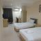 HOTEL AMBASSADOR 2