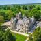 The Theobold Suite Stone Cross Mansion