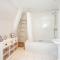 79 Centurion Square