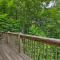 Cozy Boone Cabin with Deck Close to Downtown! - 布恩